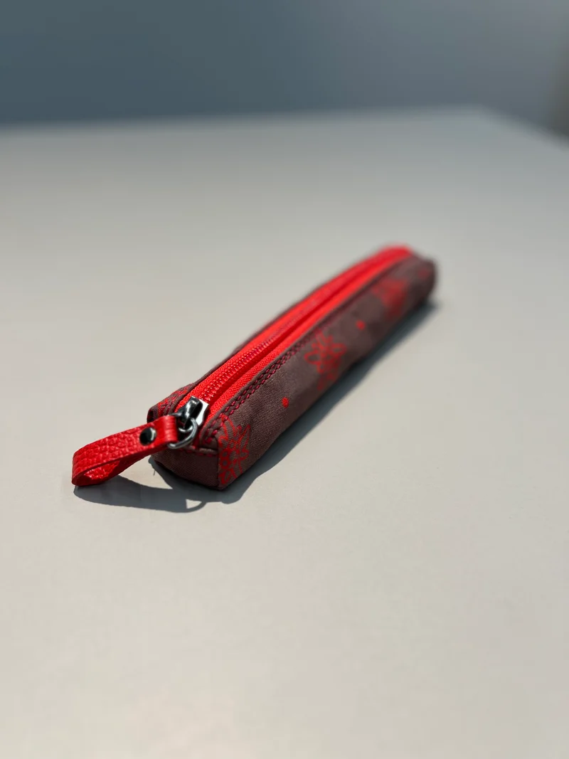 Stifteetui / Schminketui Edelweiss-Upcycling (grau)