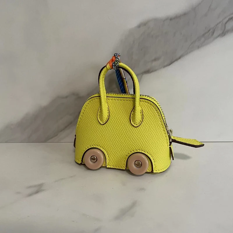 Mini bags with wheels